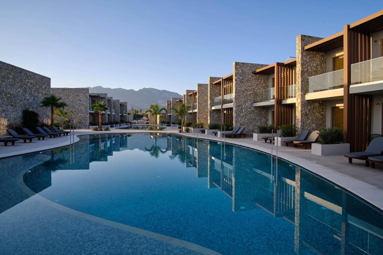 Utopia Blu Hotel Tigkaki  Bagian luar foto