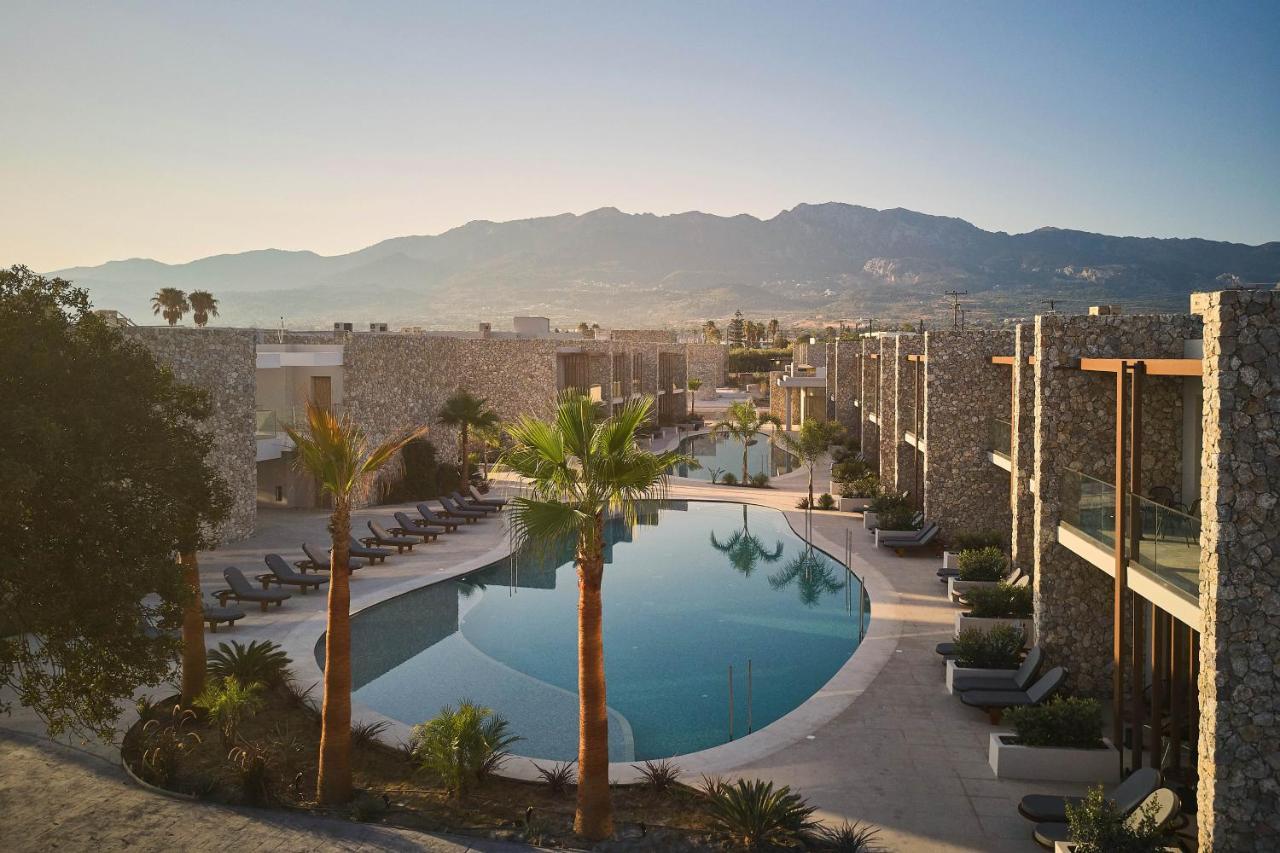 Utopia Blu Hotel Tigkaki  Bagian luar foto