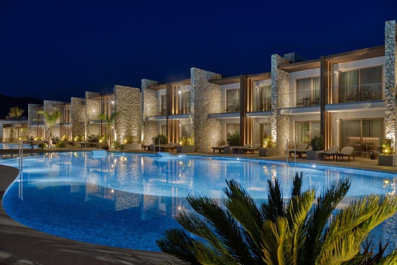Utopia Blu Hotel Tigkaki  Bagian luar foto