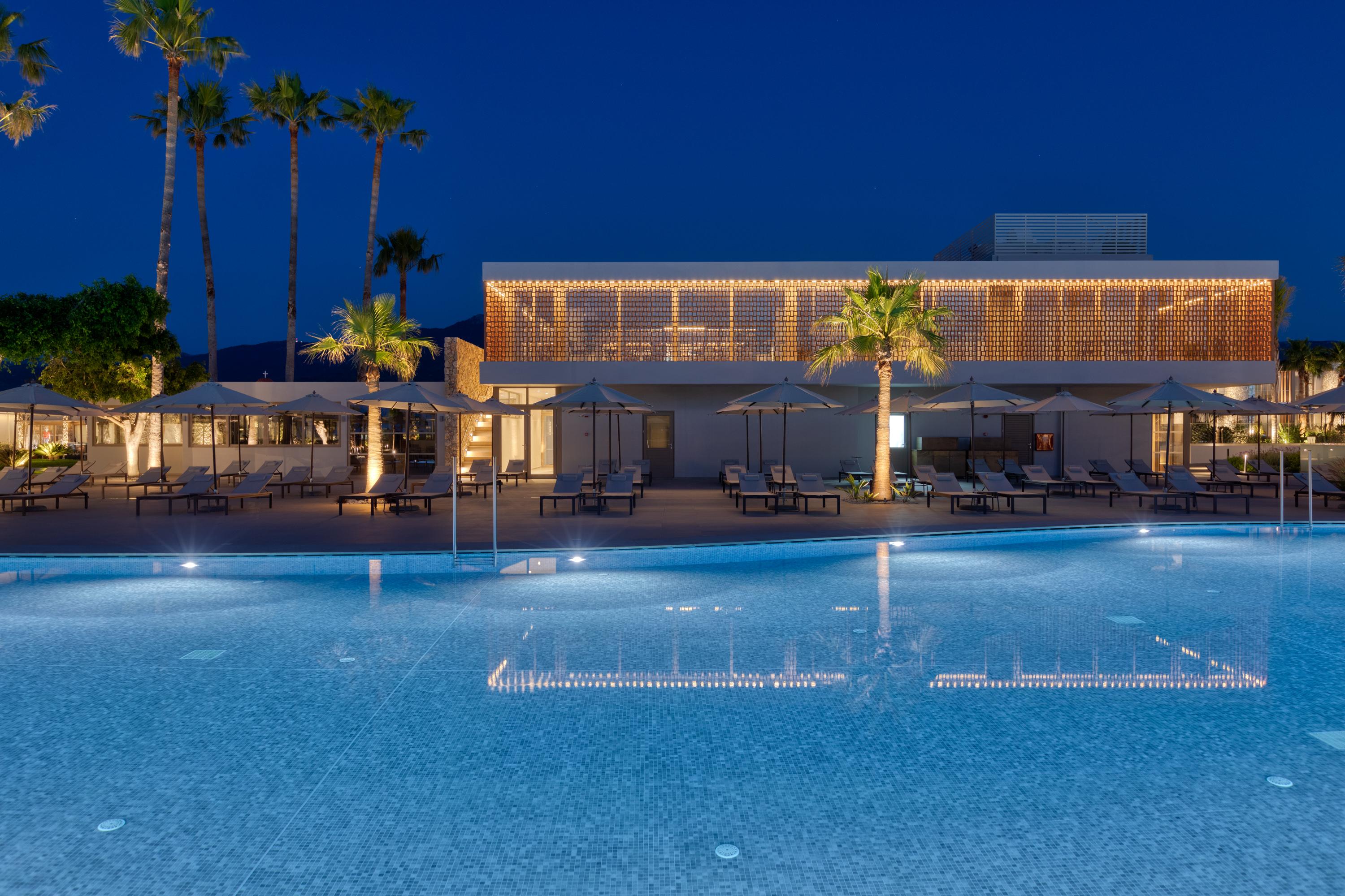 Utopia Blu Hotel Tigkaki  Bagian luar foto