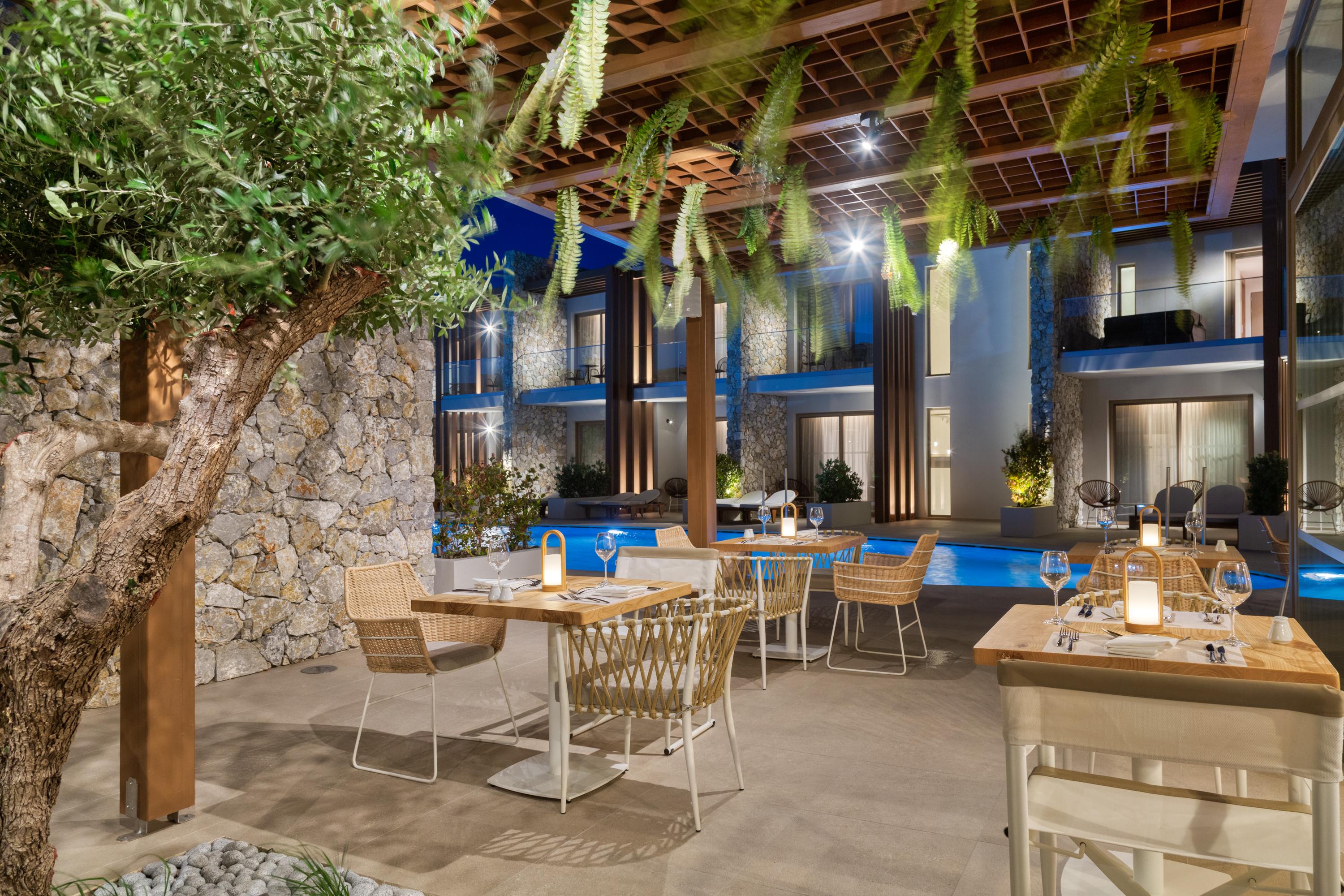 Utopia Blu Hotel Tigkaki  Bagian luar foto