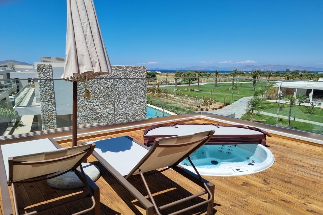 Utopia Blu Hotel Tigkaki  Bagian luar foto