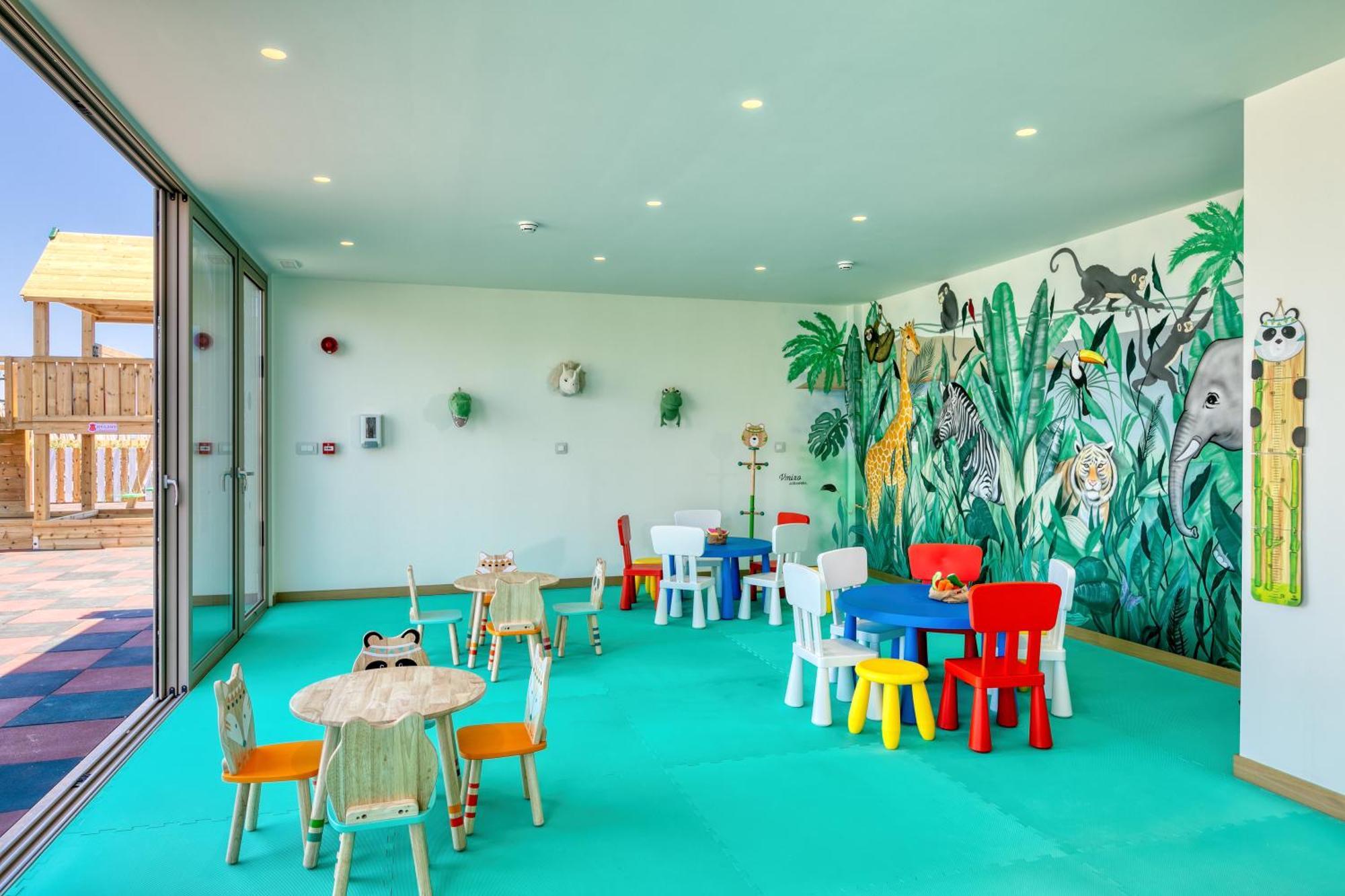 Utopia Blu Hotel Tigkaki  Bagian luar foto