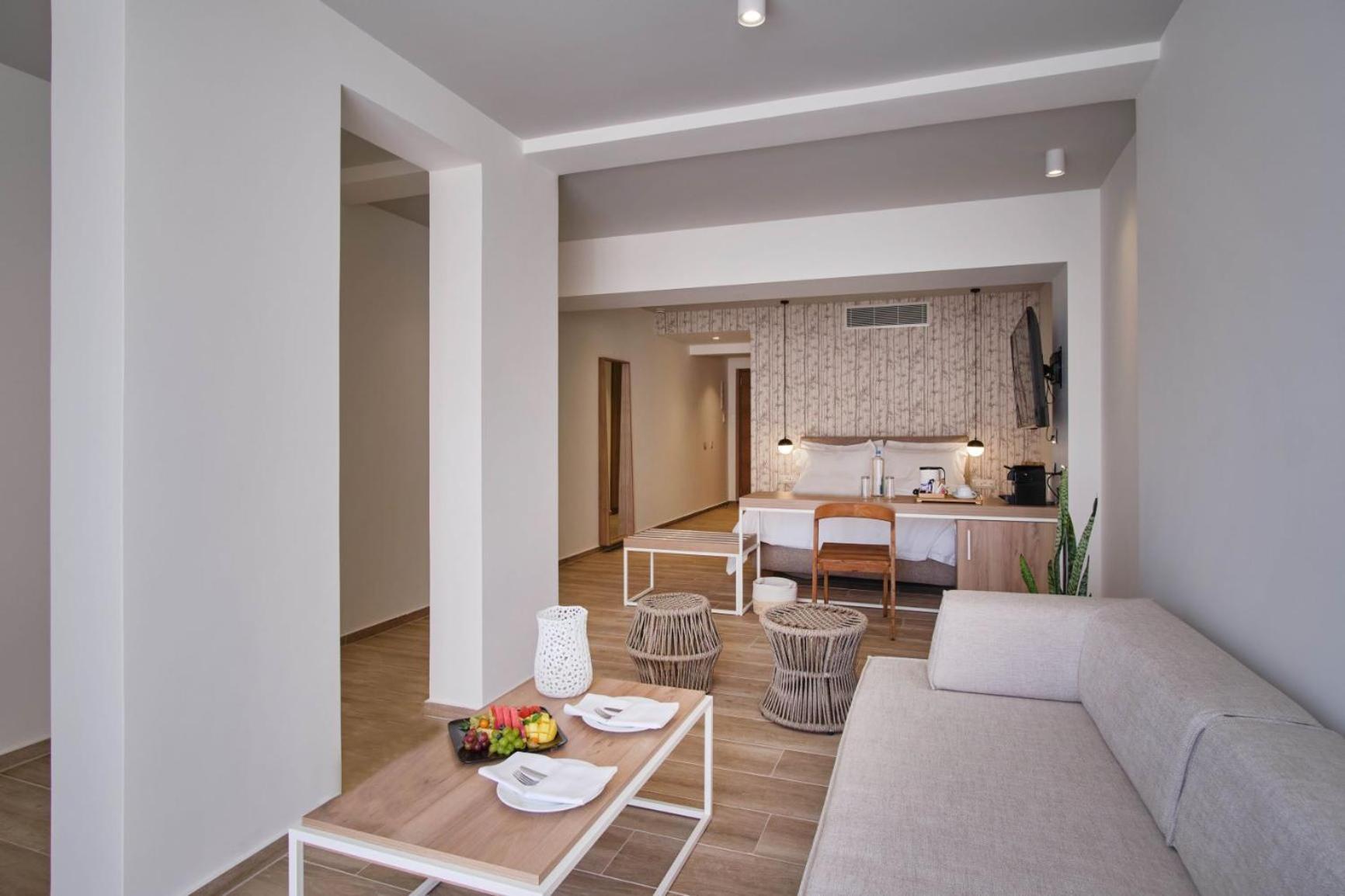 Utopia Blu Hotel Tigkaki  Bagian luar foto
