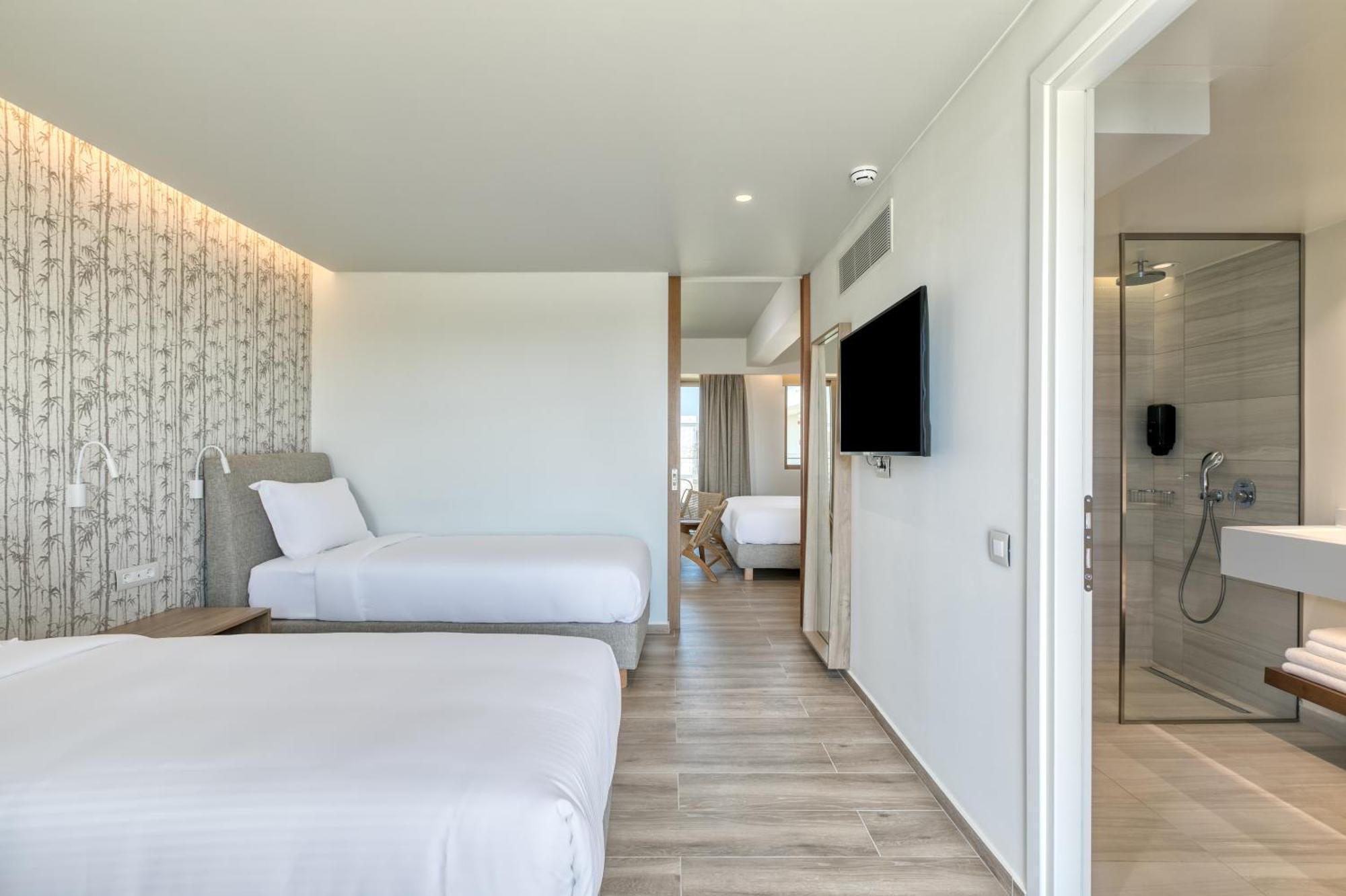 Utopia Blu Hotel Tigkaki  Bagian luar foto