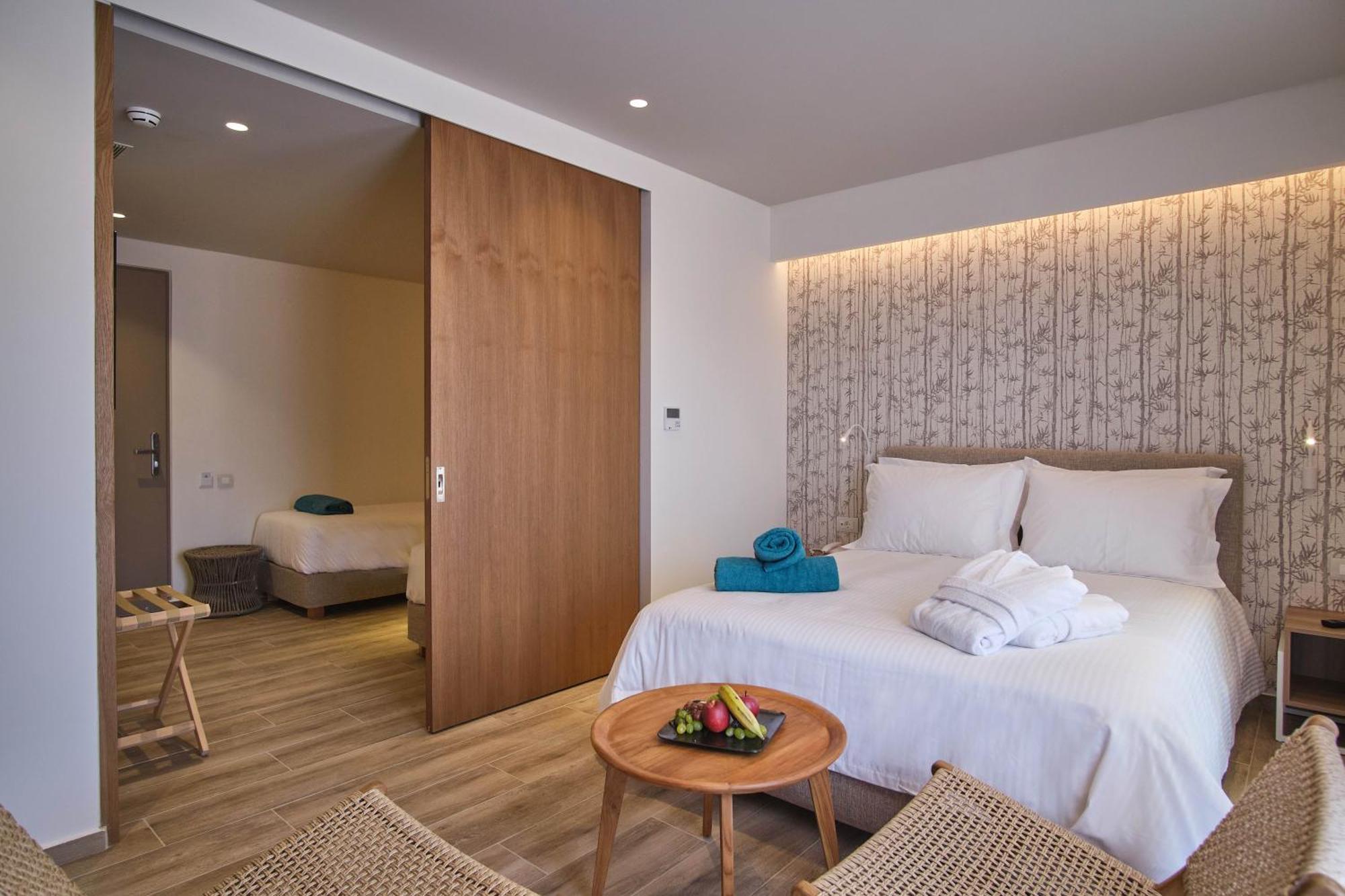 Utopia Blu Hotel Tigkaki  Bagian luar foto