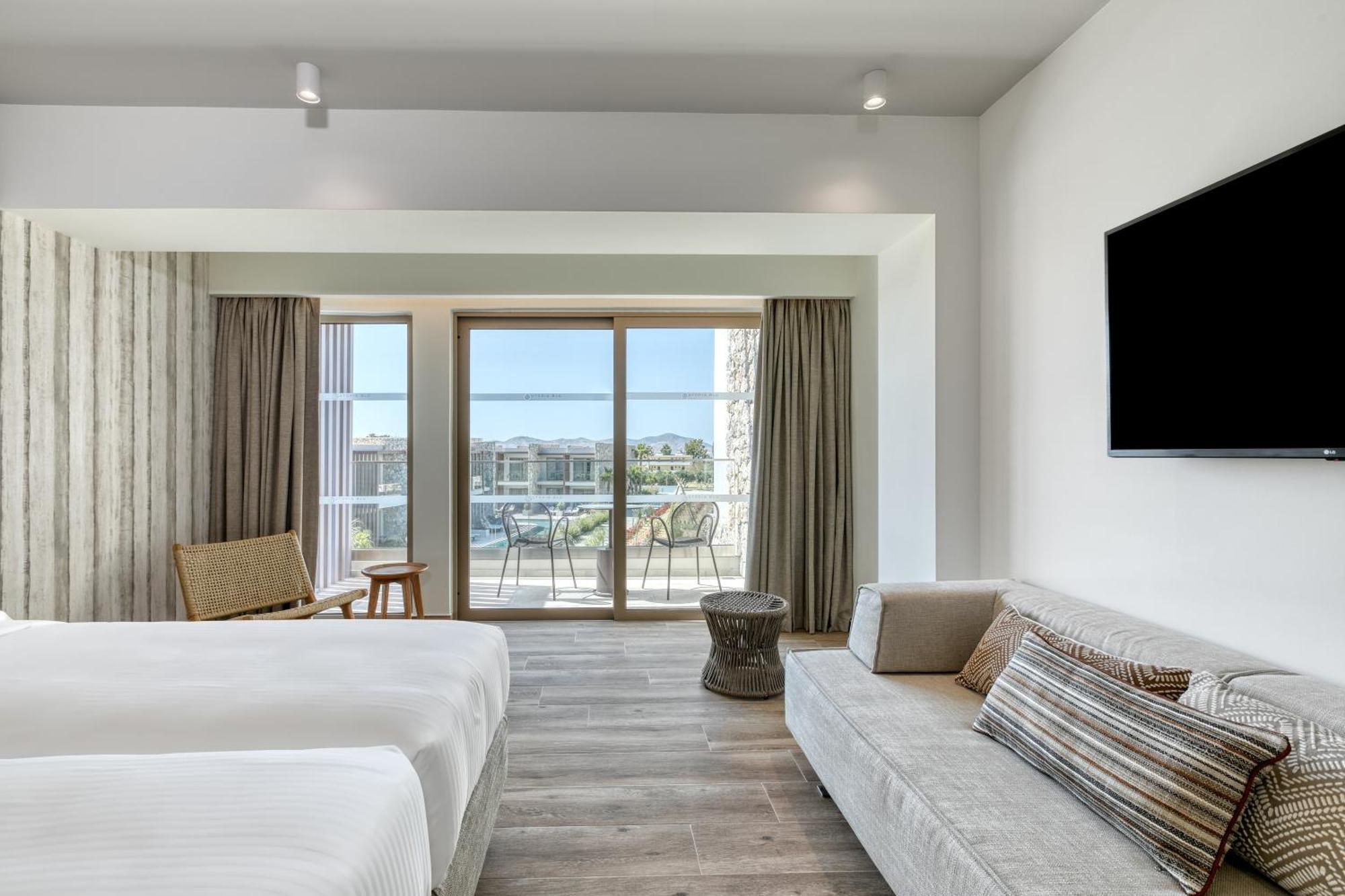 Utopia Blu Hotel Tigkaki  Bagian luar foto